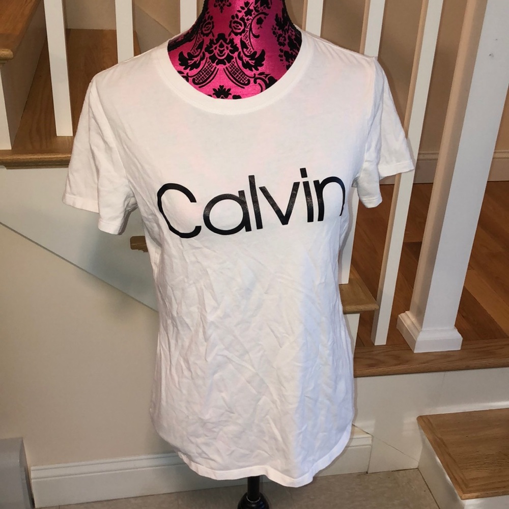 Calvin Klein t shirt size medium